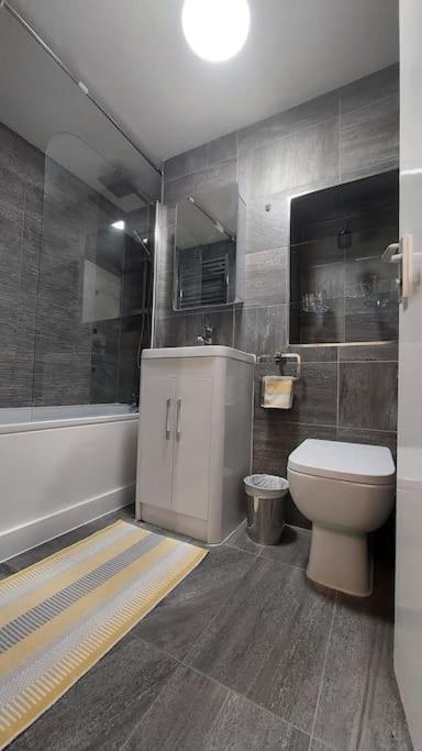 Central Apartment, Kings Cross 6 Mins Walk Londres Extérieur photo