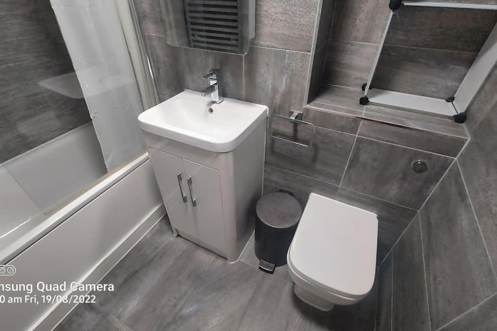 Central Apartment, Kings Cross 6 Mins Walk Londres Extérieur photo