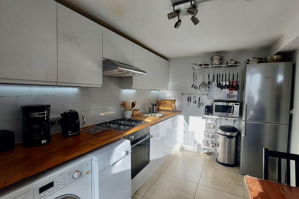 Central Apartment, Kings Cross 6 Mins Walk Londres Extérieur photo
